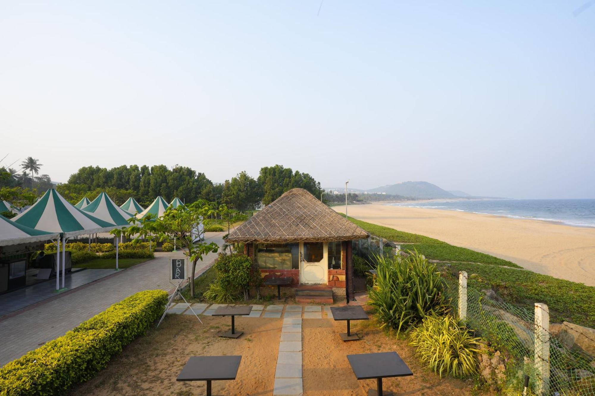 Shore Front Resort Визакхапатнам Екстериор снимка