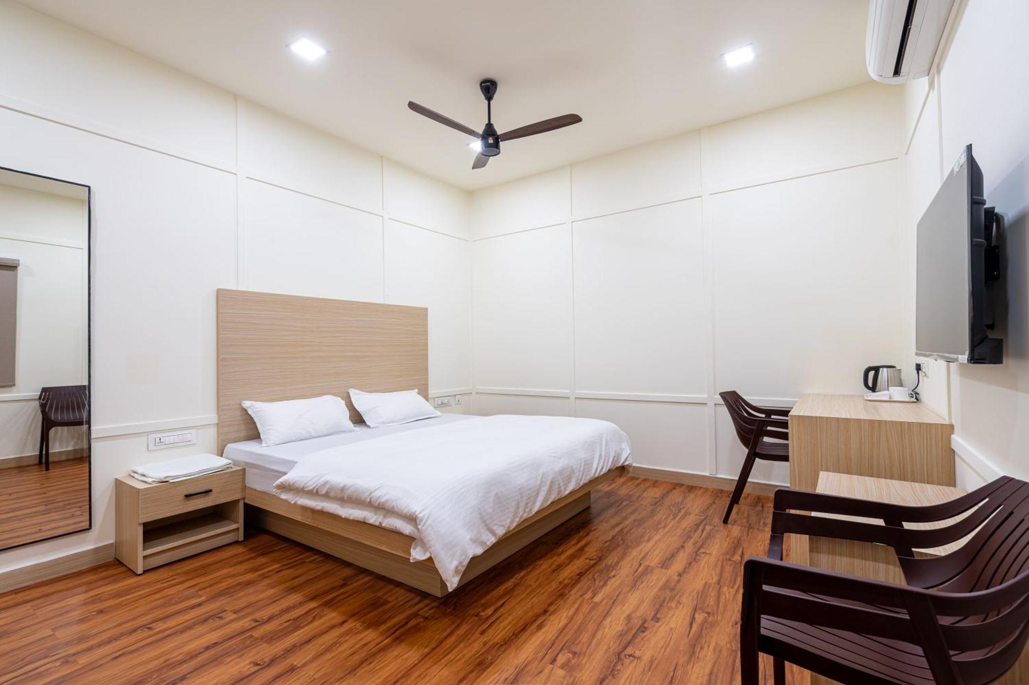 Shore Front Resort Визакхапатнам Екстериор снимка